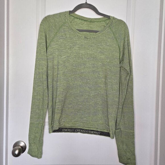 Lululemon Swiftly Tech LS 2.0 *Race Length- 12 Wee Are From Space Faded Zap - Picture 4 of 8